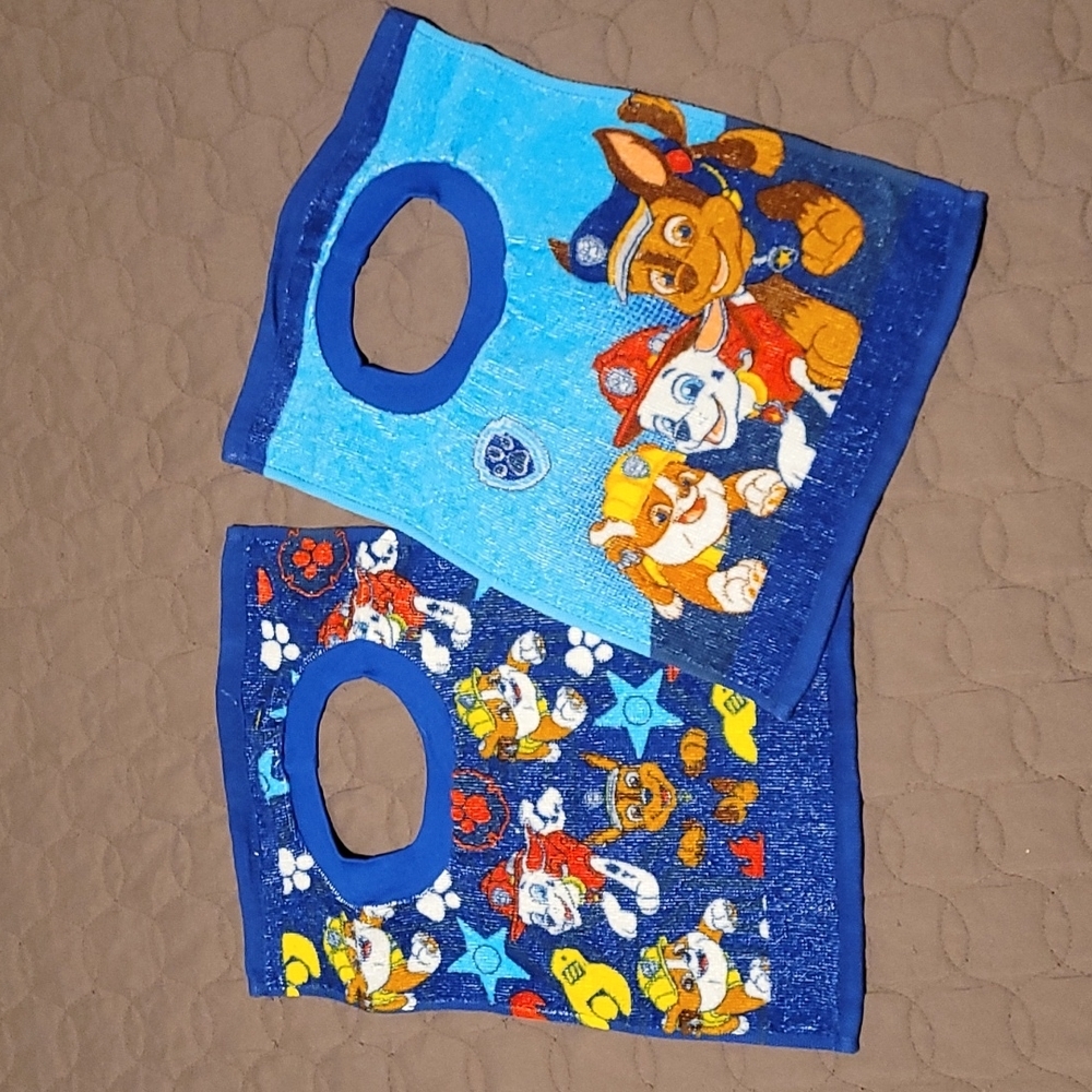 ✨️3/$10✨️ 2 pack of Paw Patrol terry towel bibs - Picture 1 of 3